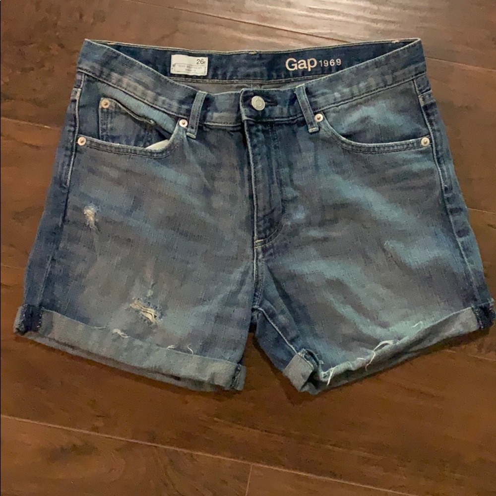 GAP Sexy Boyfriend Shorts